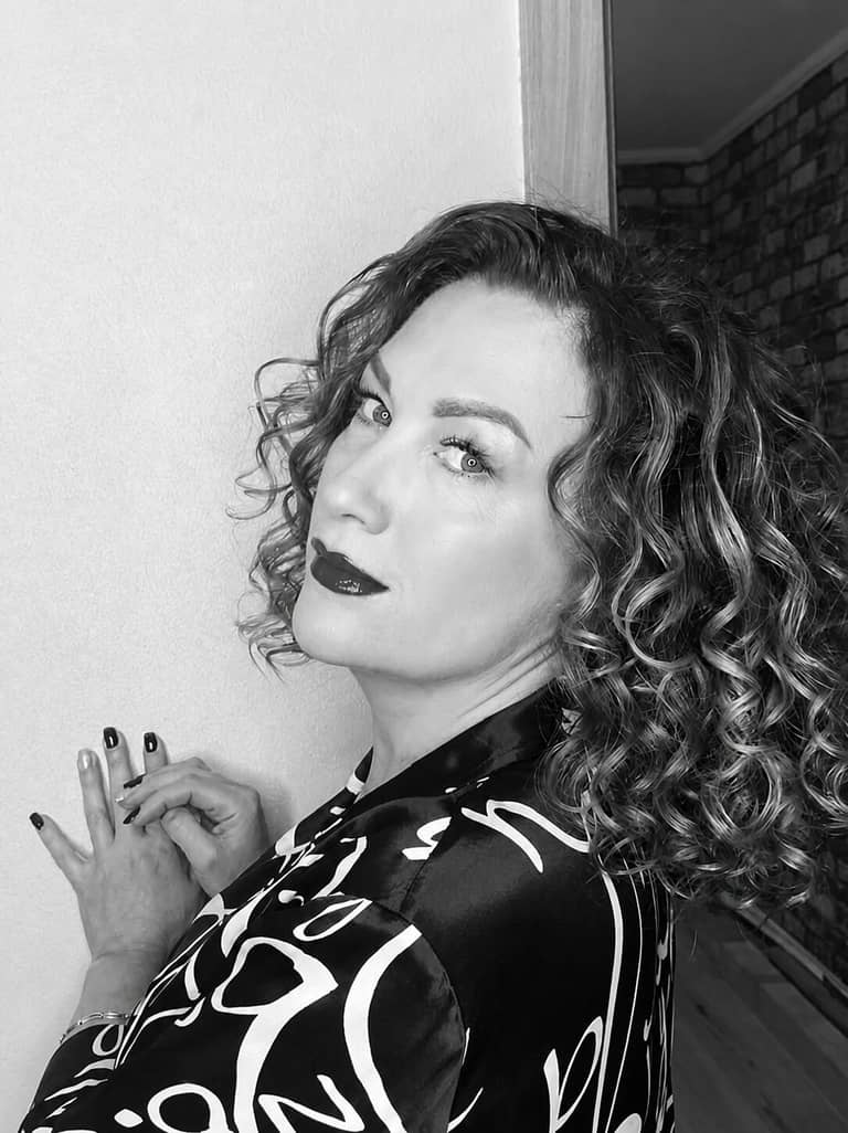 37 James Street Hair photo 4