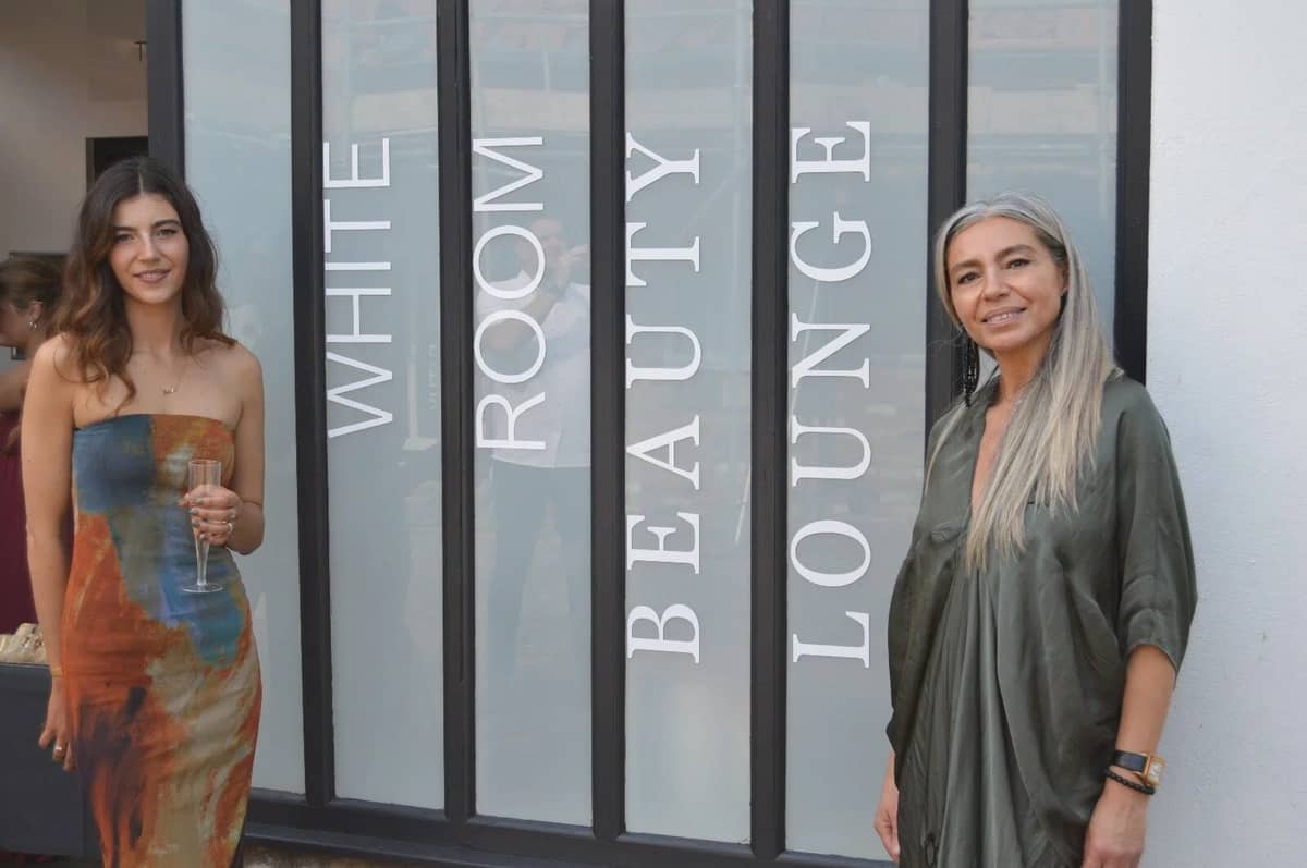 The White Room Beauty Lounge